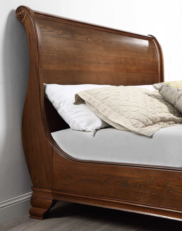 Windsor Sleigh Queen Bed Ash - Walnut