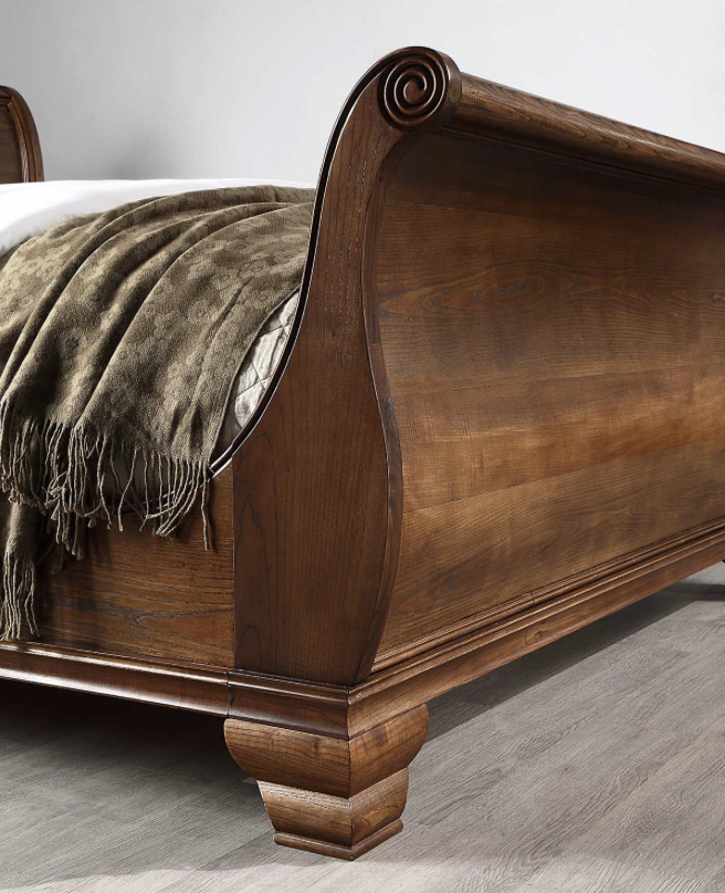 Windsor Sleigh Queen Bed Ash - Walnut