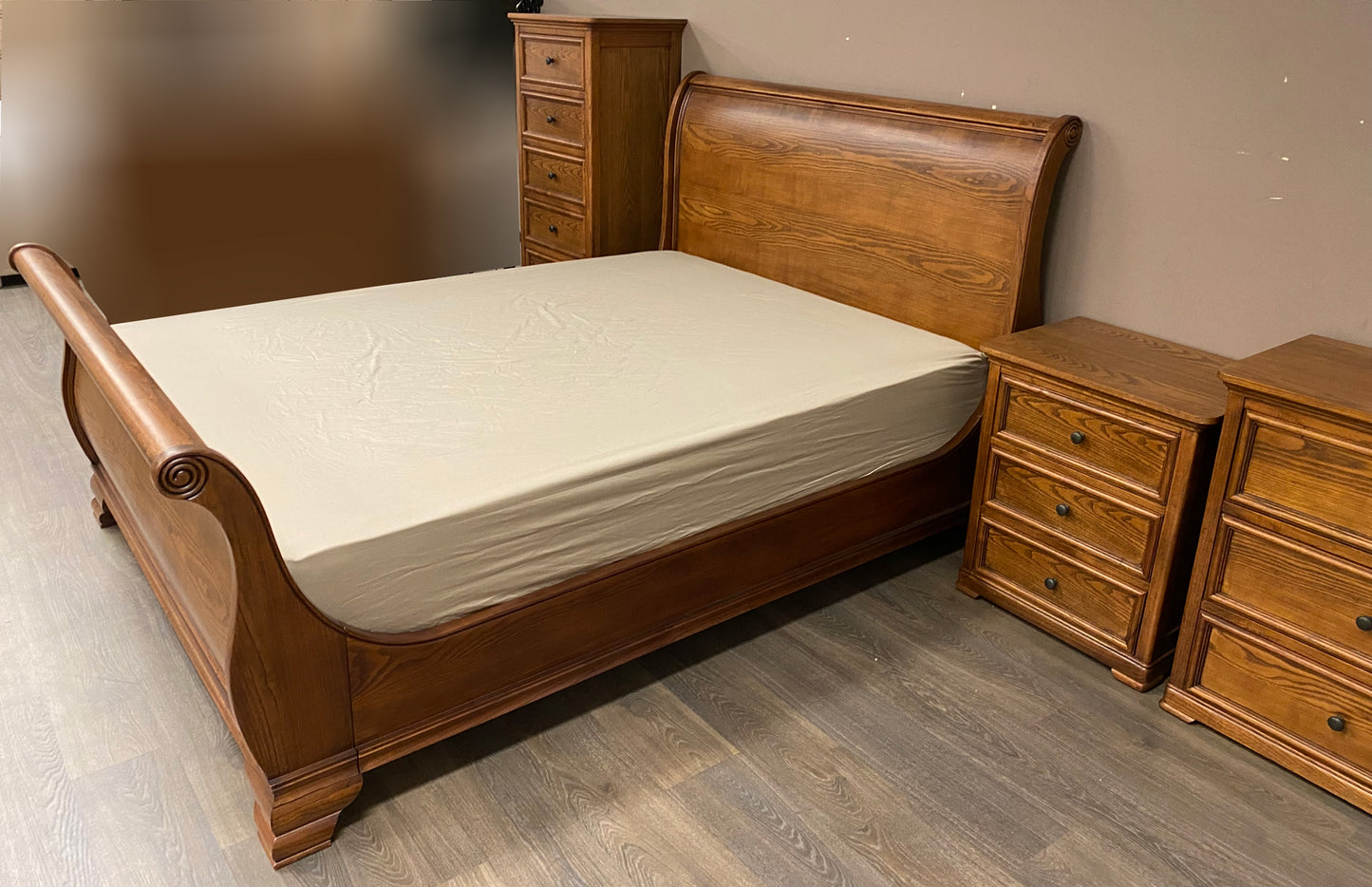 Traditional Sleigh Bed Bedroom Set Ash Wood - Ex display (COLLECTION ONLY - NO DELIVERY AVAILABLE)